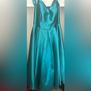 Emerald Green Prom/Ball gown